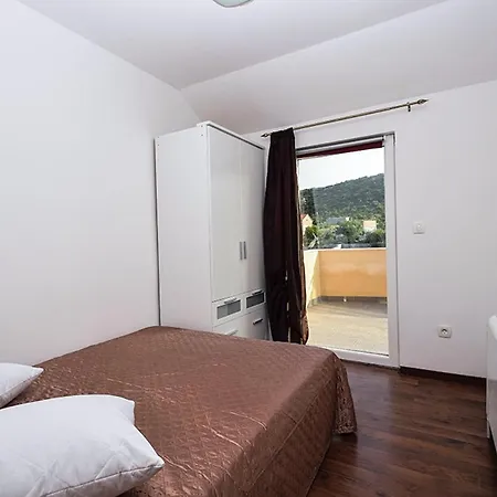 Antonija Сasa de vacaciones Šibenik