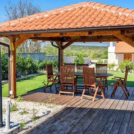 Holiday home Antonija *