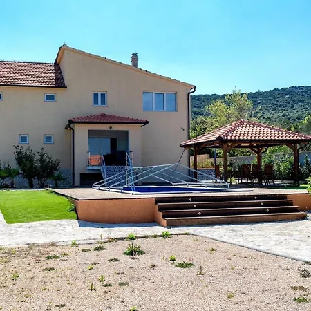 Сasa de vacaciones Antonija Šibenik